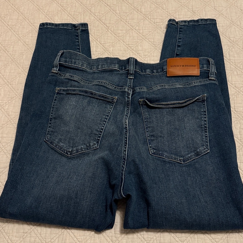 Lucky Brand Mid Rise Ava Skinny Jeans - Picture 10 of 12
